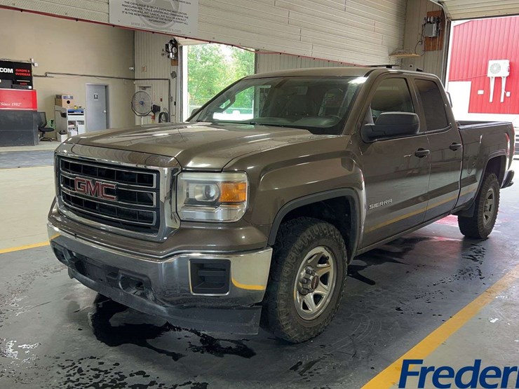 2014-gmc-sierra-1500-image-1