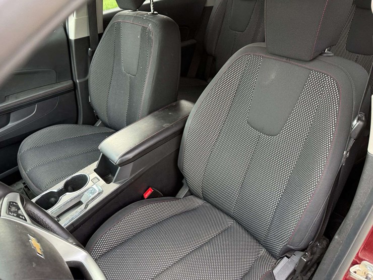 2011-chevrolet-equinox-image-24