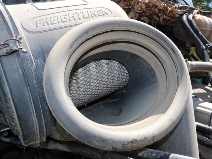 2007-freightliner-columbia-120-image-20