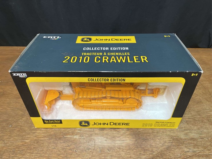 1/16-john-deere-2010-crawler-collector-nib-ertl-image-4