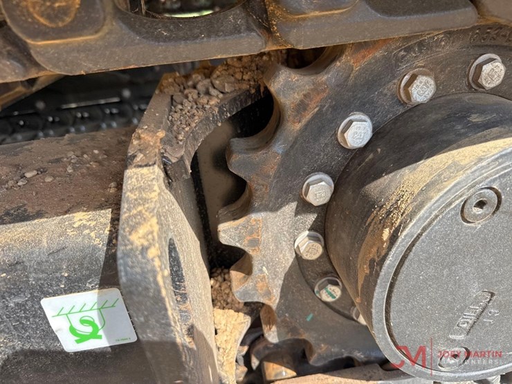 2025-caterpillar-305.5-image-19