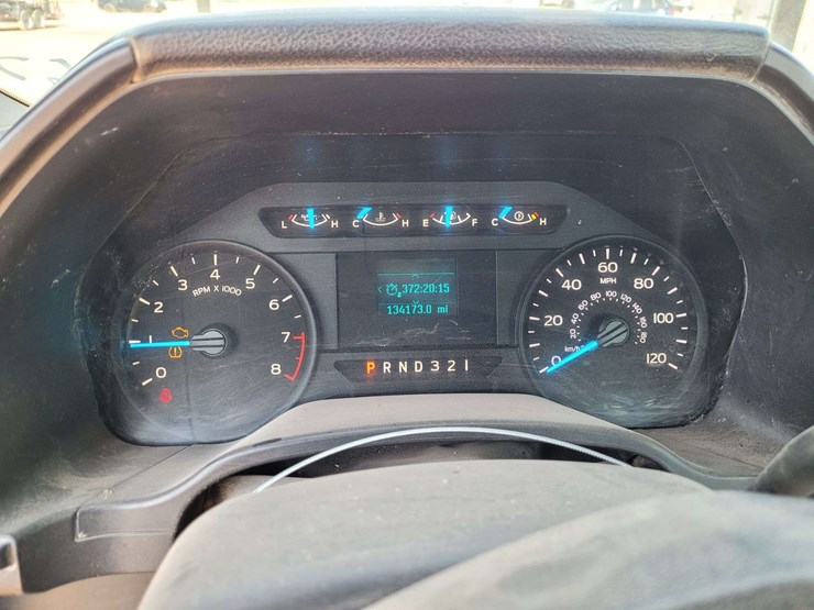 2017-ford-f150-image-13