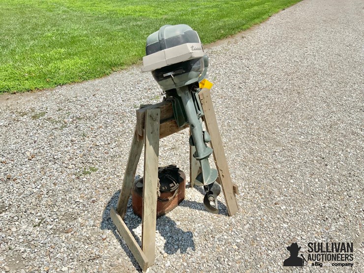 1957-evinrude-fisherman-5.5-outboard-motor-image-2