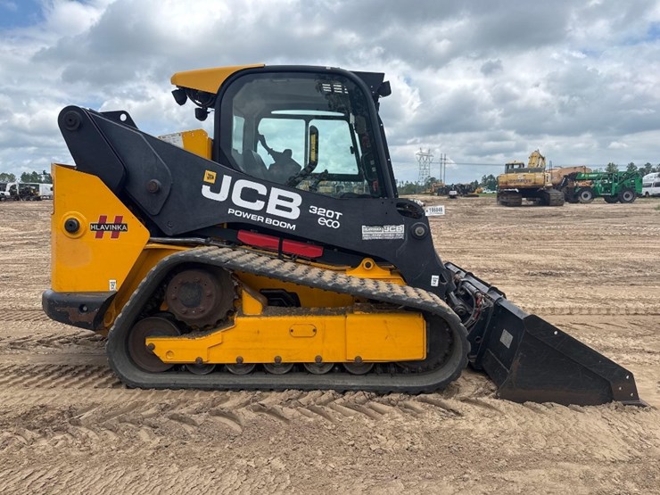 2015-jcb-320t-eco-image-6