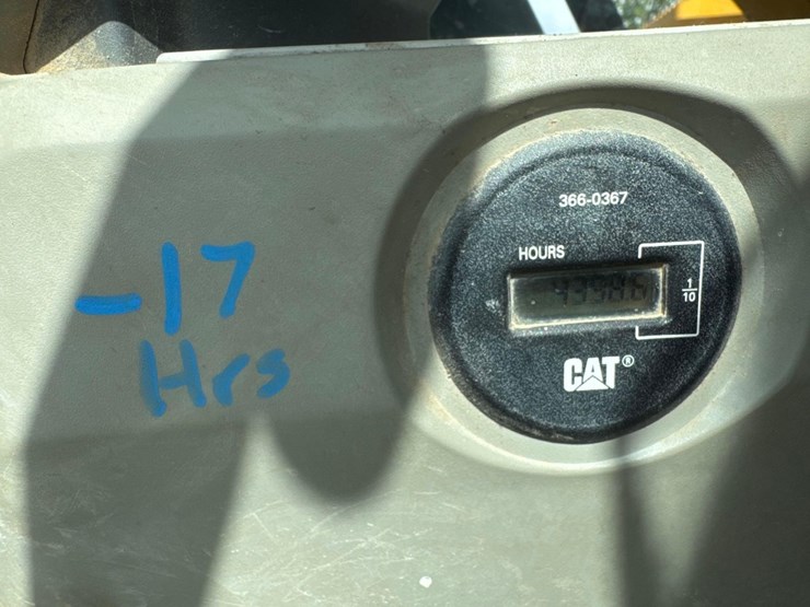 2018-caterpillar-326fl-image-35