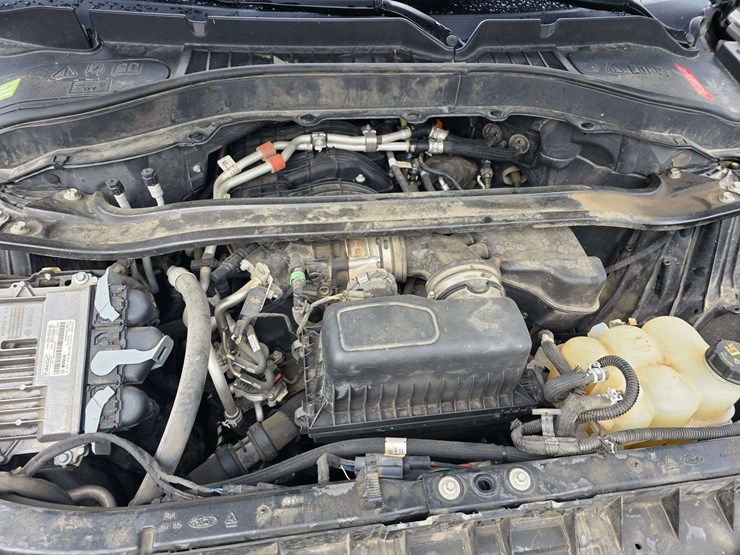 2021-ford-explorer-image-26