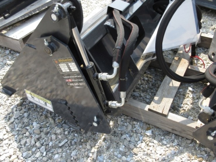 wolverine-mini-skid-steer-combination-bucket-image-3