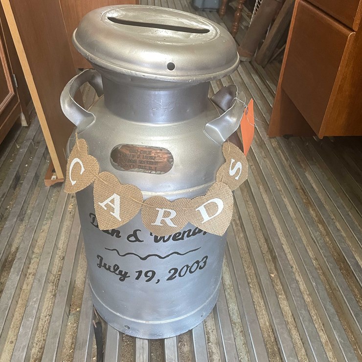 #10811 • Vintage Milk Can