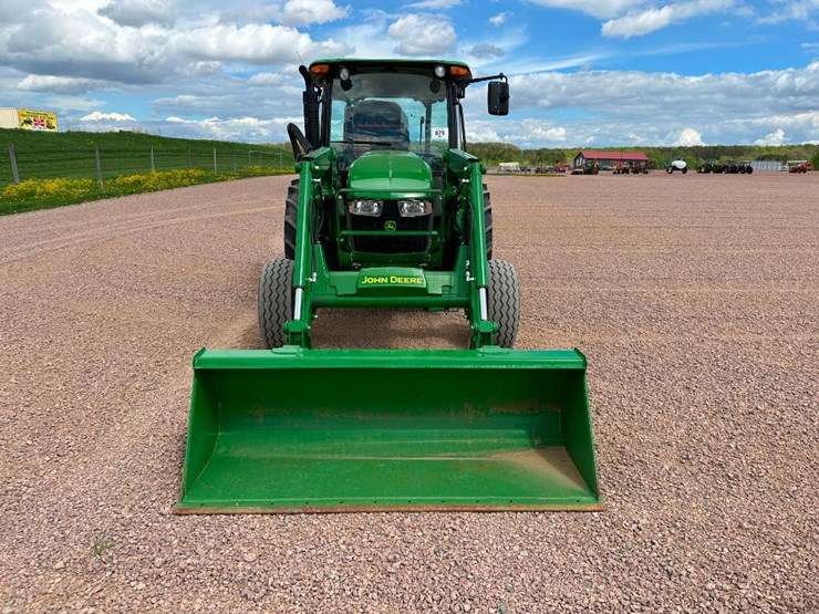 2020-john-deere-5075e-image-2