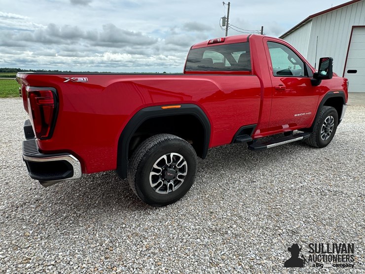 2023-gmc-2500hd-image-5