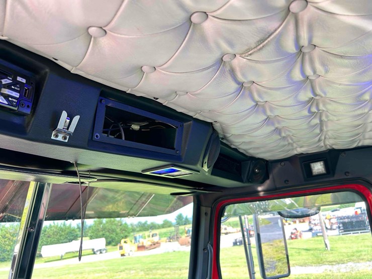 2019-western-star-sf4700-dump-truck-image-39
