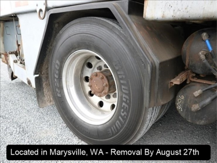 2002-gmc-t7500-image-33