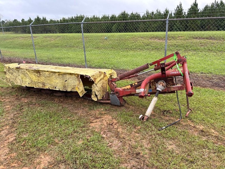 new-holland-465-image-2
