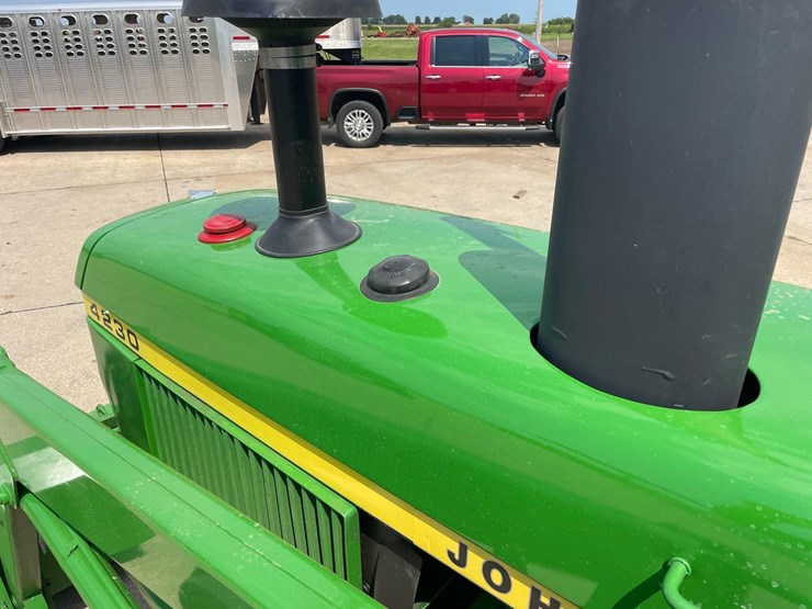 john-deere-4230-image-38