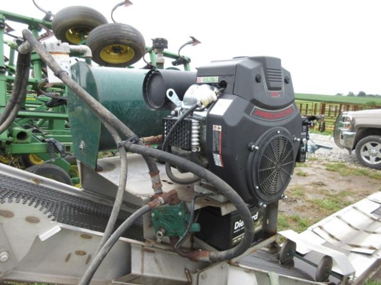 kraus-drive-over-fertilizer-conveyor-image-5