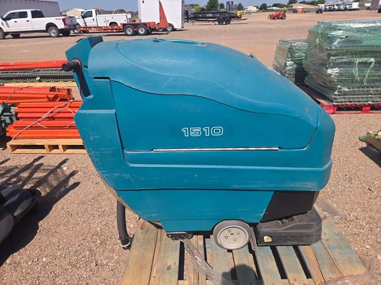 tennant-zamboni-1510-image-3