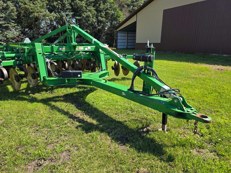 2016-john-deere-18-image-69