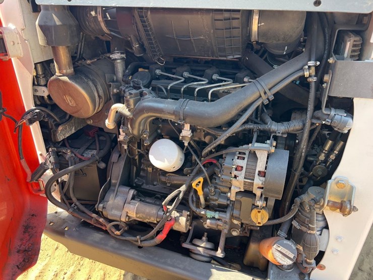 2018-bobcat-t450-image-14