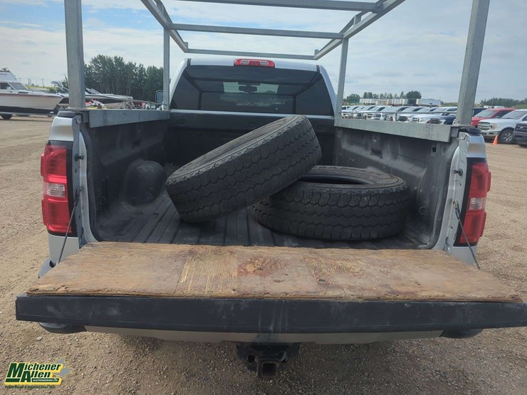 2015-gmc-sierra-3500hd-image-17