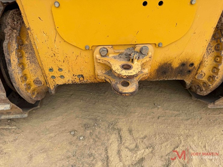 2015-deere-700k-lgp-image-18