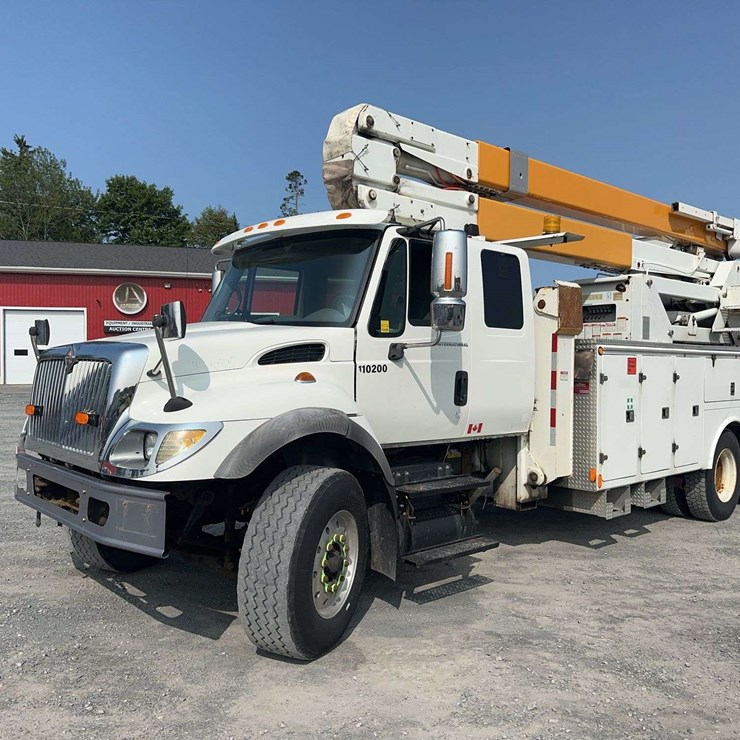 2006 INTERNATIONAL 7400