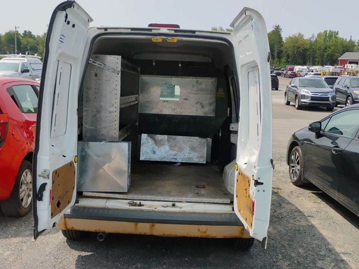 2013-ford-transit-connect-image-11