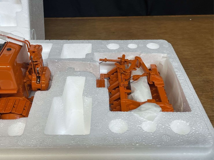 1/25-ac-hd-21-crawler-w/disk-nib-1st-gear-image-3