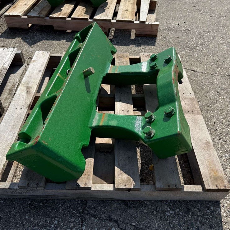 JOHN DEERE R