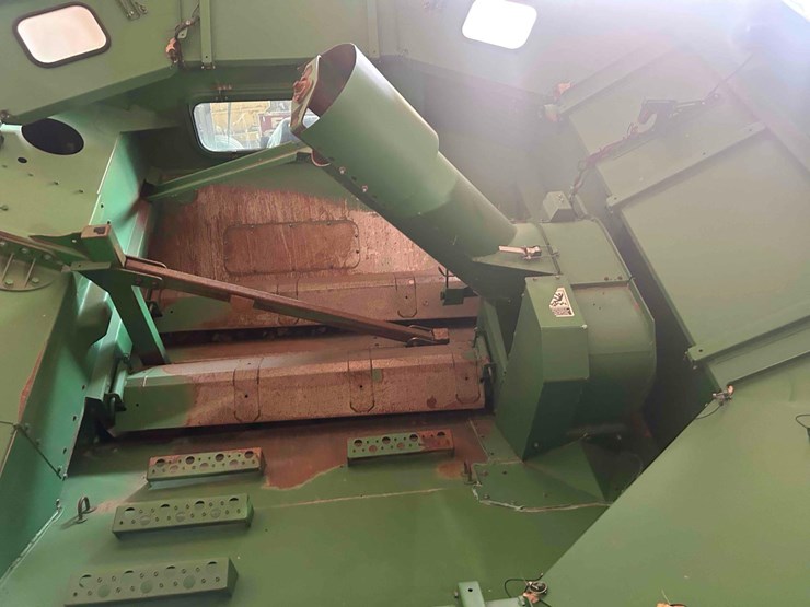 2011-john-deere-9770-sts-image-29