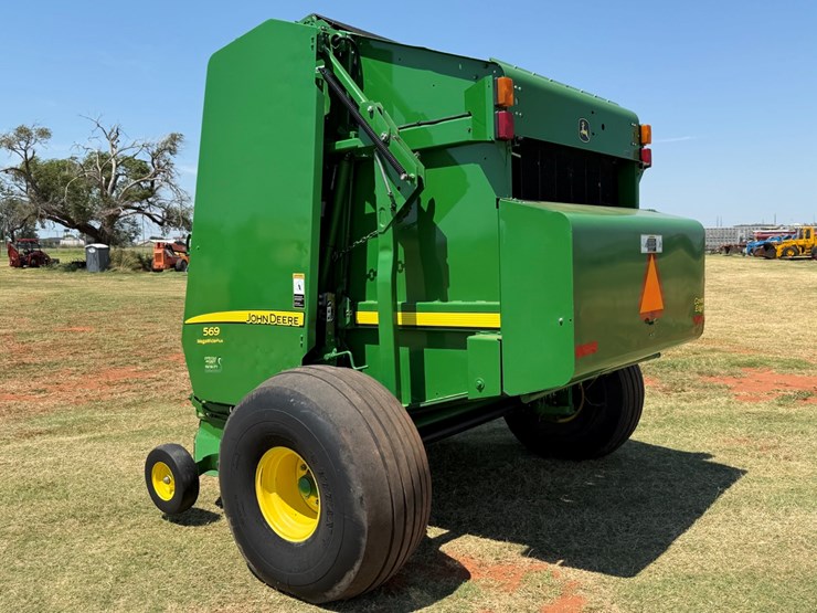 john-deere-569-image-26