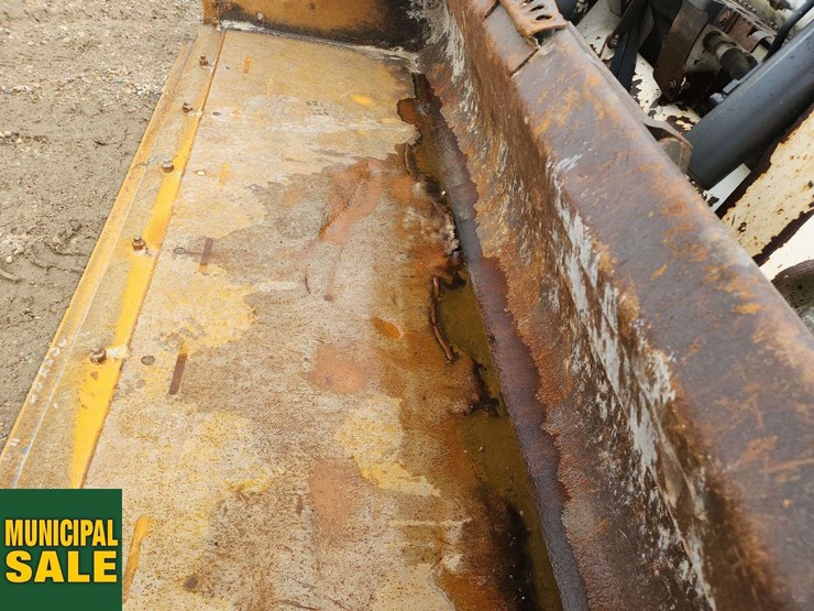 2014-bobcat-t750-image-22