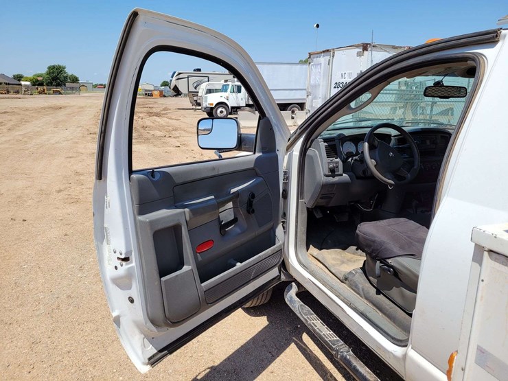 2009-dodge-ram-4500-image-5