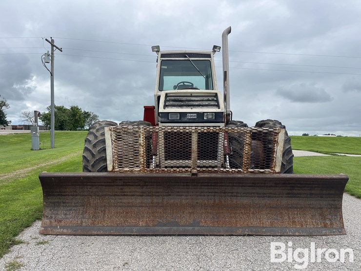 1980-case-4690-4wd-tractor-w/blade-image-2
