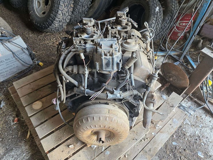 1982-chevrolet-camaro-z28-engine,-305-cross-fire-injected-v8,-ran-strong-when-removed-image-2