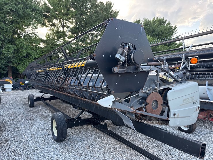 gleaner-8200-30-image-1