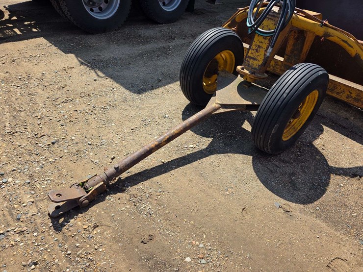 soil-mover-box-scraper,-6’-wide,-model:-30-rf,-sn:-dh8449,-9.5l-15-tires-on-6-bolt-rims-image-4