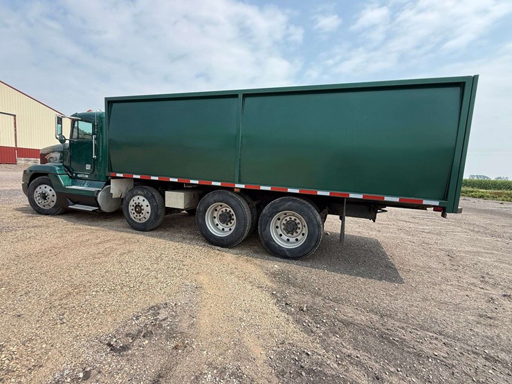 1993-freightliner-fld120-image-22