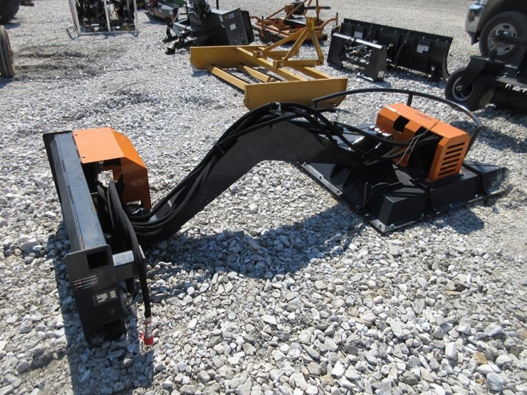 land-honor-quick-attach-articulating-boom-brush-cutter-image-3