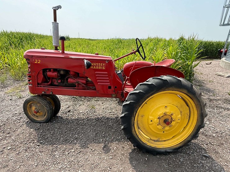massey-ferguson-22-image-13