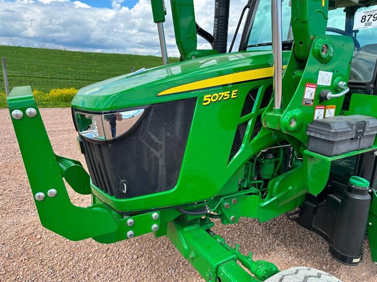 2020-john-deere-5075e-image-43