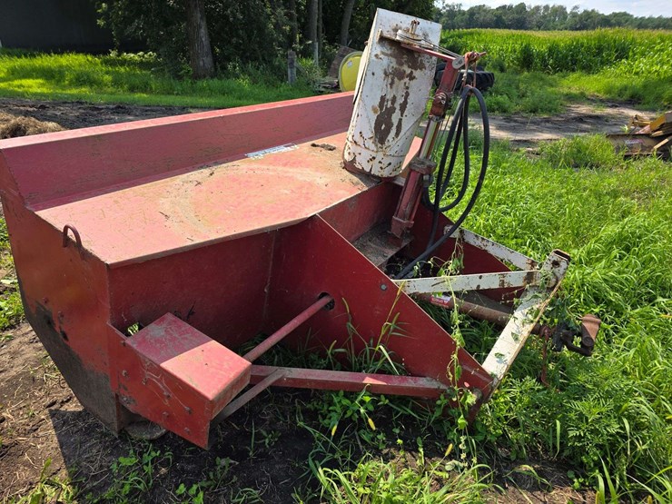 loftness-8’-snowblower,-540-pto,-hydraulic-spout-cylinder-image-5