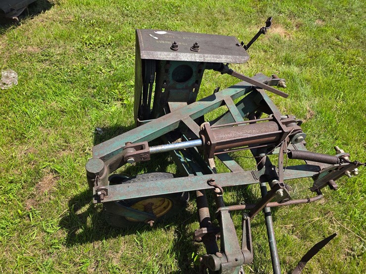 3pt-sickle-mower,-6’-bar,-rivet-sections,-540-pto,-quick-connect-on-hydraulic-cylinder-image-8