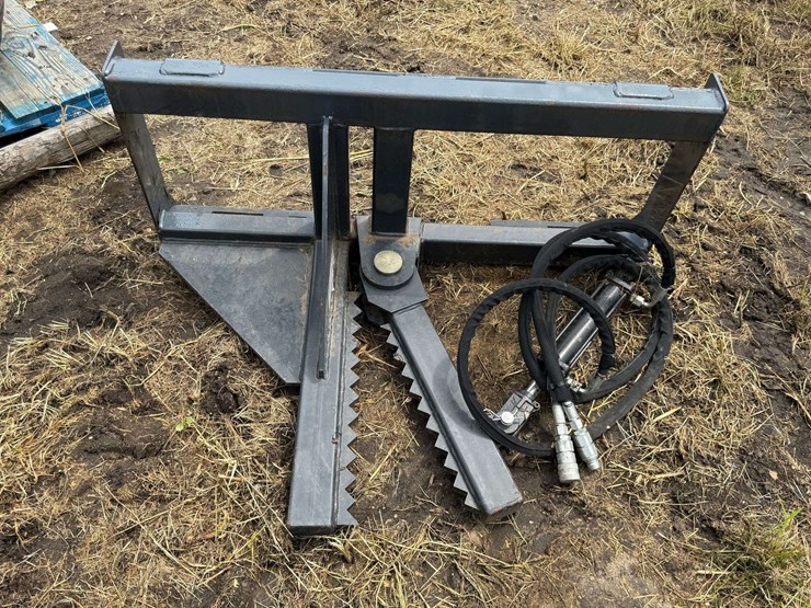 land-honer-tree-puller,-skid-loader-mount,-with-hoses-and-ends-image-3