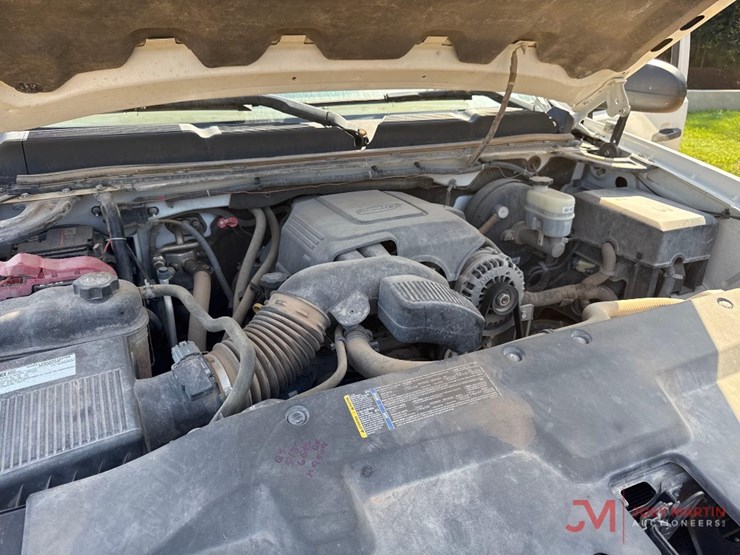 2009-cheverolet-silverado-pickup-truck-image-12