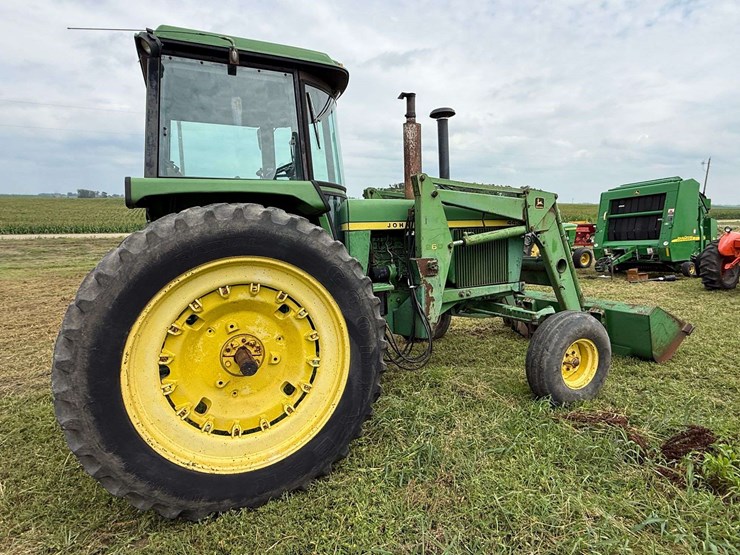 1977-john-deere-4430-image-4