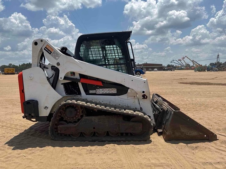 2022-bobcat-t595-image-5