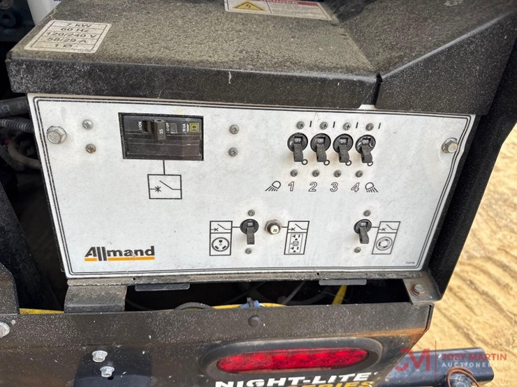 2019allmand-nite-lite-v-seriestowable-light-tower-image-11