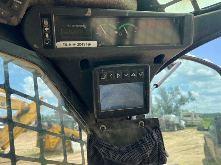 2018-deere-333g-image-32