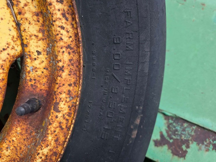 john-deere-27-image-8