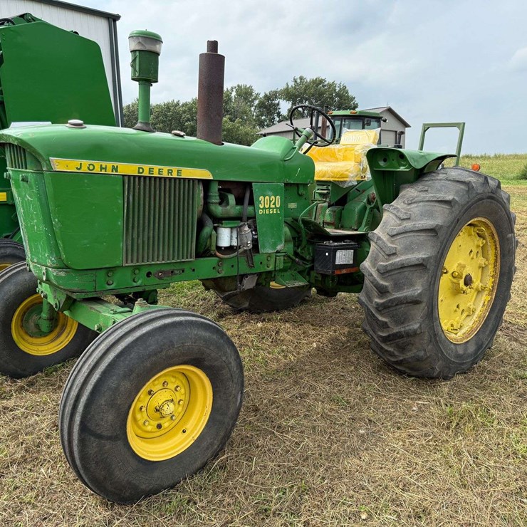 1967 JOHN DEERE 3020